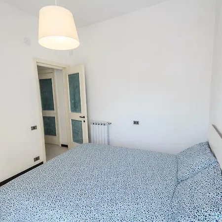 A 150 Metri Dal Mare Albissola Marina